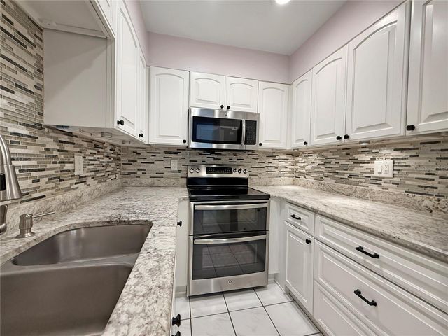 4607 W FIG STREET 209, Tampa, FL 33609
