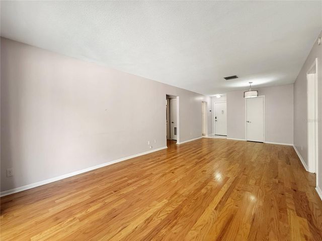 4607 W FIG STREET 209, Tampa, FL 33609