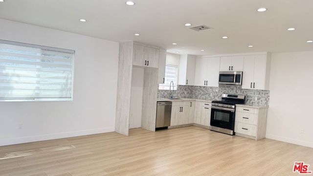 10554 Lanark Street, Sun Valley, CA 91352