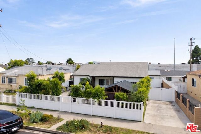 10554 Lanark Street, Sun Valley, CA 91352