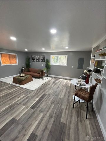 1833 Dewitt Drive, Dayton, OH 45406