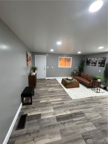 1833 Dewitt Drive, Dayton, OH 45406