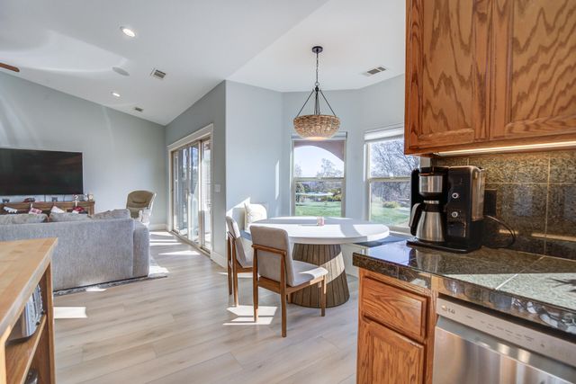 4105 Winter Green Court, Redding, CA 96001