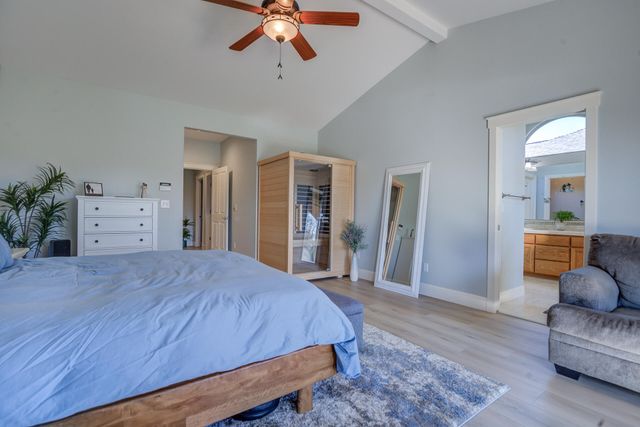 4105 Winter Green Court, Redding, CA 96001