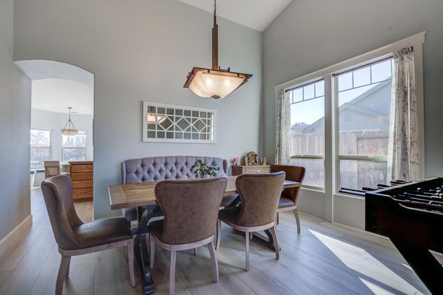 4105 Winter Green Court, Redding, CA 96001