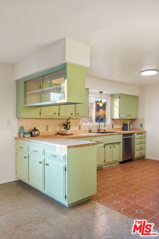 6391 Ruth Drive, Yucca Valley, CA 92284