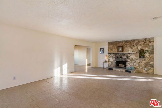 6391 Ruth Drive, Yucca Valley, CA 92284