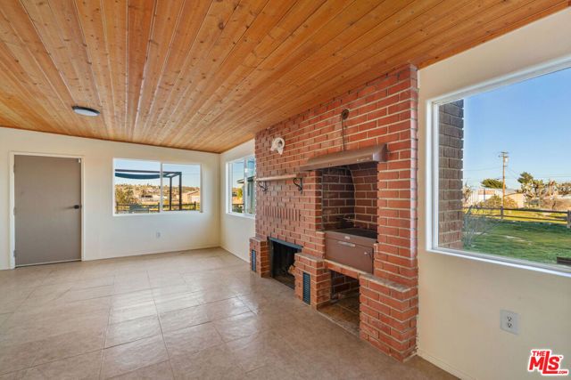 6391 Ruth Drive, Yucca Valley, CA 92284