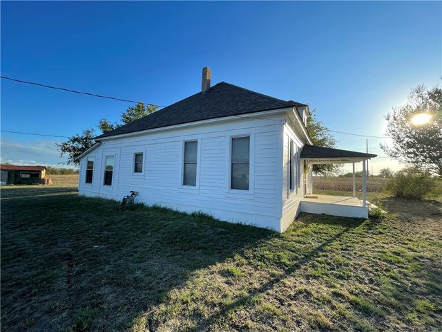 346 CR 352, Rosebud, TX 76661