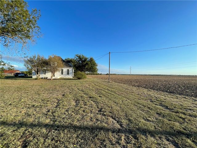346 CR 352, Rosebud, TX 76661