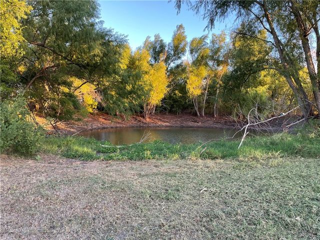 346 CR 352, Rosebud, TX 76661