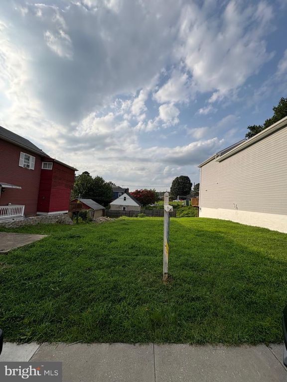 1220 DELLWOOD AVE, Baltimore, MD 21211