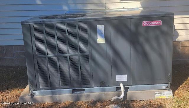 1334 Barefoot Circle N, Barefoot Bay, FL 32976