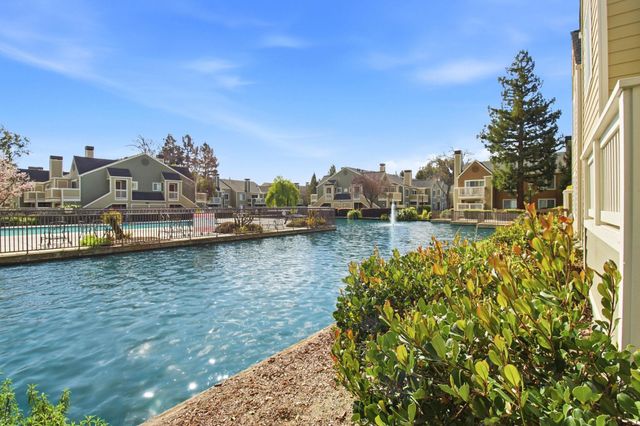 160 Reflections Dr 23, San Ramon, CA 94583