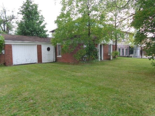 8901 W 95th Street, Palos Hills, IL 60465