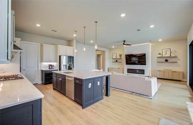 2127 Berry Trace Court, Manvel, TX 77578