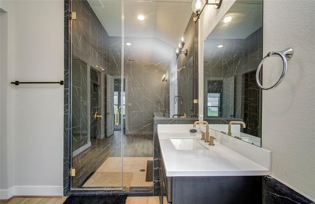 2127 Berry Trace Court, Manvel, TX 77578