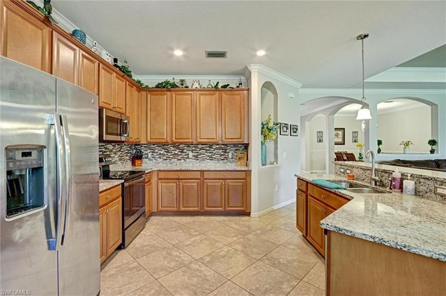 10783 Essex Square BLVD, Fort Myers, FL 33913