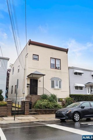 137 Devon Street, Kearny, NJ 07032