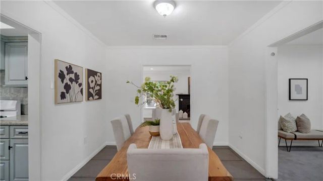 10207 Camarillo Street, Toluca Lake, CA 91602