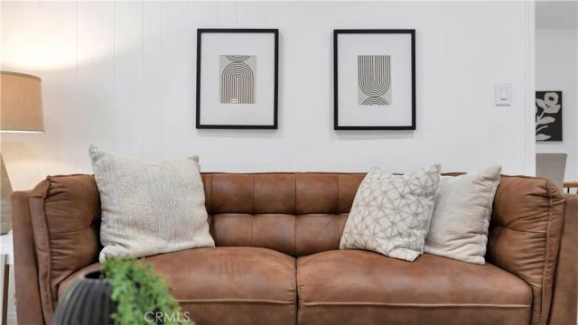 10207 Camarillo Street, Toluca Lake, CA 91602