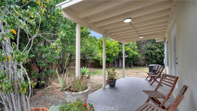 10207 Camarillo Street, Toluca Lake, CA 91602
