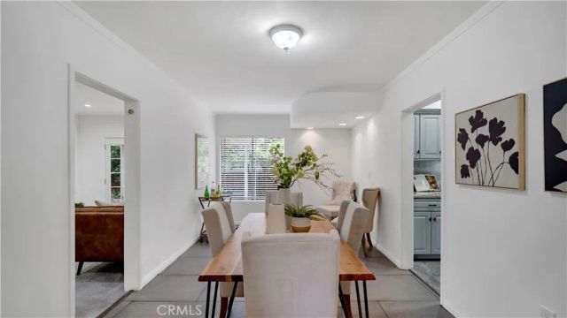 10207 Camarillo Street, Toluca Lake, CA 91602