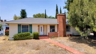 10207 Camarillo Street, Toluca Lake, CA 91602