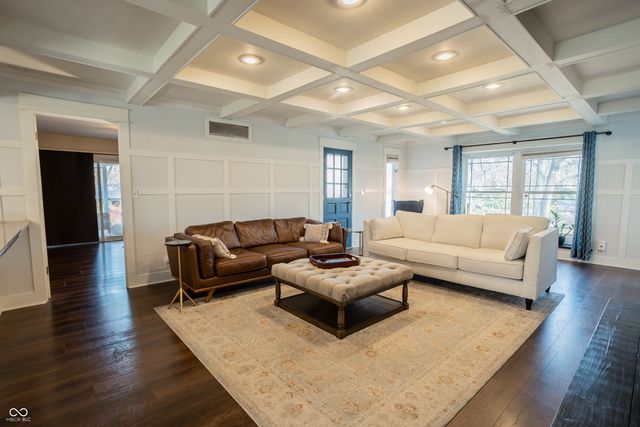 45 Spring Valley Drive, Anderson, IN 46011