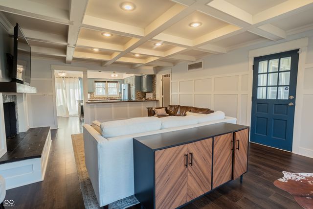 45 Spring Valley Drive, Anderson, IN 46011