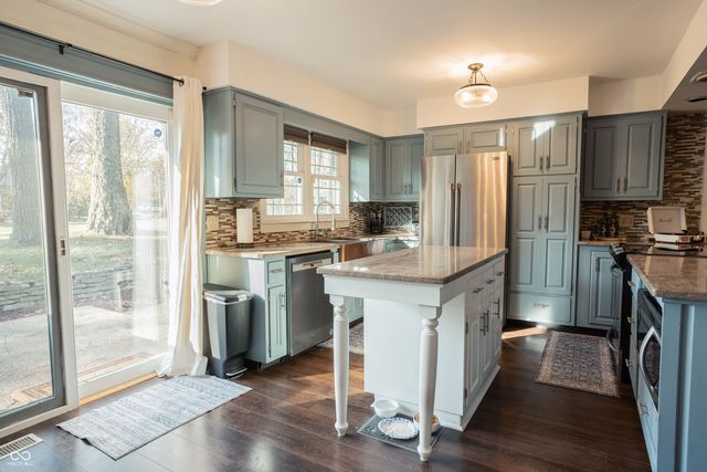 45 Spring Valley Drive, Anderson, IN 46011