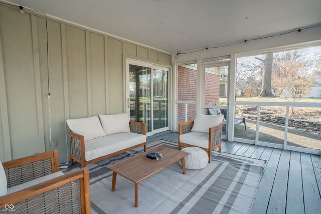 45 Spring Valley Drive, Anderson, IN 46011