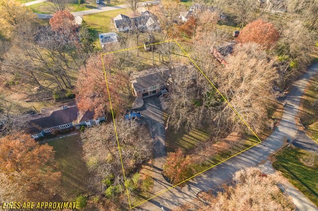 45 Spring Valley Drive, Anderson, IN 46011