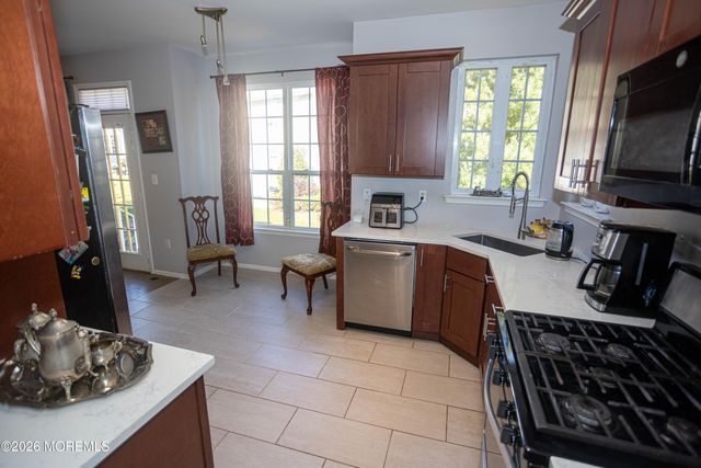 39 Puchala Drive 168, Parlin, NJ 08859