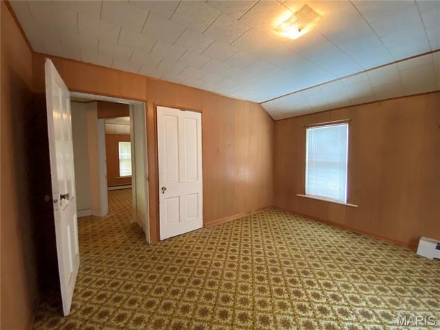 405 W 18th Street, Hermann, MO 65041