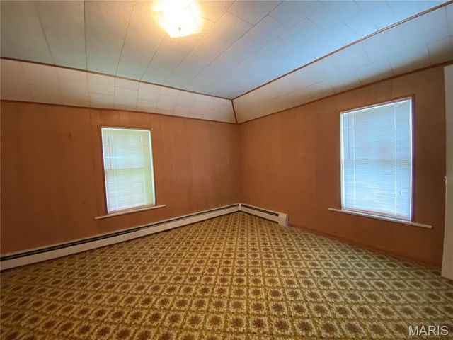 405 W 18th Street, Hermann, MO 65041