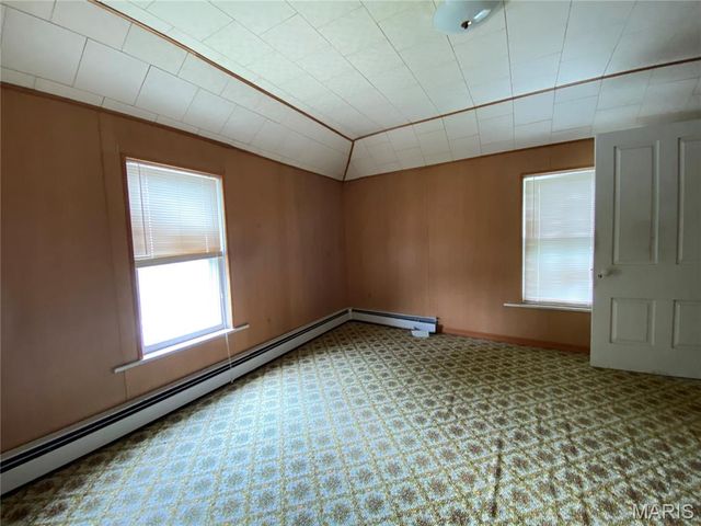 405 W 18th Street, Hermann, MO 65041