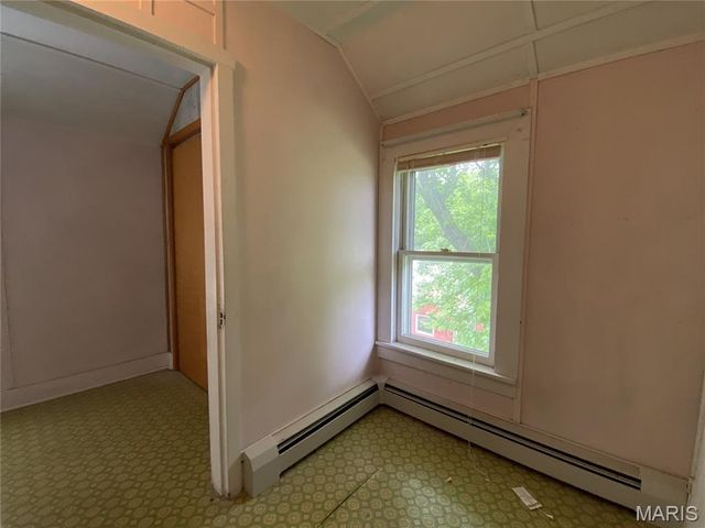 405 W 18th Street, Hermann, MO 65041