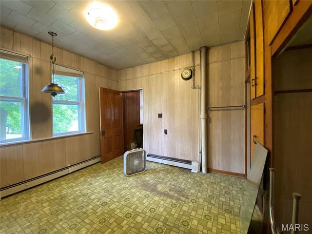 405 W 18th Street, Hermann, MO 65041