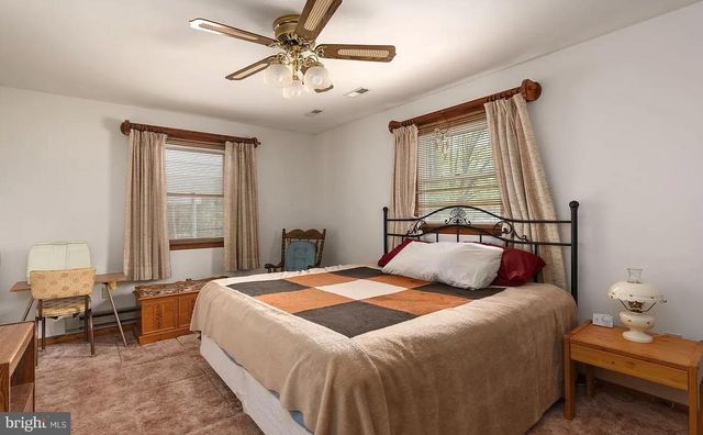 314 LAKE DR, Colonial Beach, VA 22443