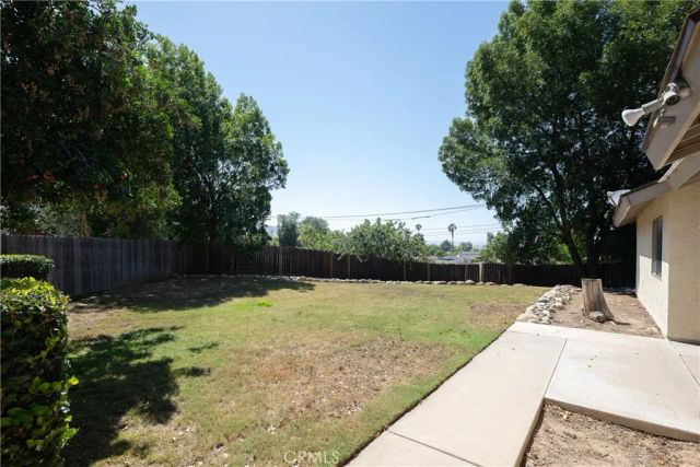1589 Camelot, Corona, CA 92882