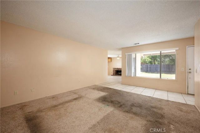 1589 Camelot, Corona, CA 92882