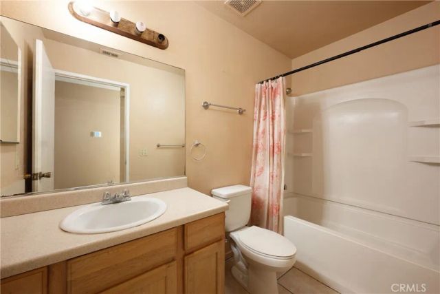 1589 Camelot, Corona, CA 92882