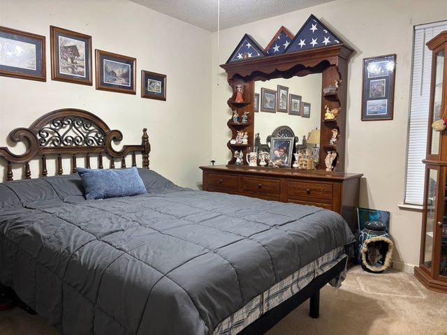 895 AUTUMN WOODS DR E, Southaven, MS 38671