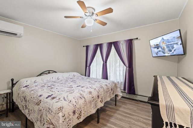 189 KENWOOD DR S, Levittown, PA 19055