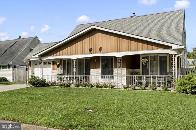 189 KENWOOD DR S, Levittown, PA 19055