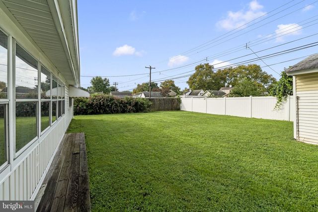 189 KENWOOD DR S, Levittown, PA 19055