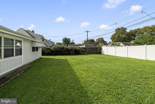 189 KENWOOD DR S, Levittown, PA 19055