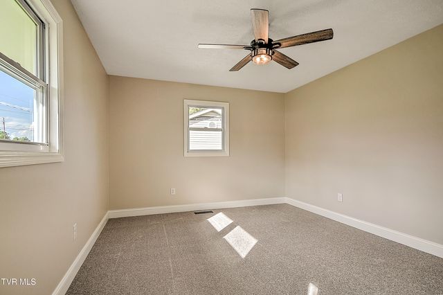 205 Archdale Drive, Kingsport, TN 37663
