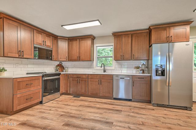 205 Archdale Drive, Kingsport, TN 37663